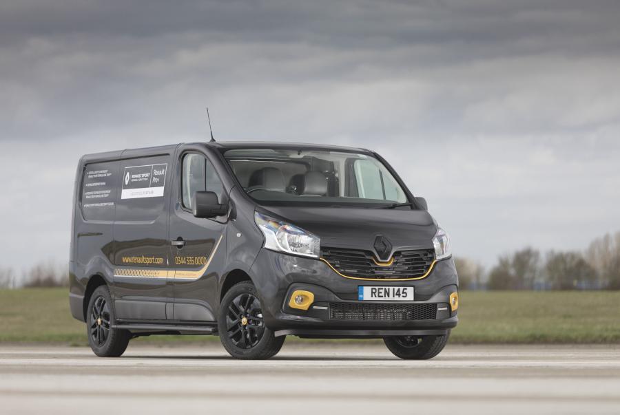  Renault Trafic Formula Edition 2018 года  (UK) (фото 1 из 5)